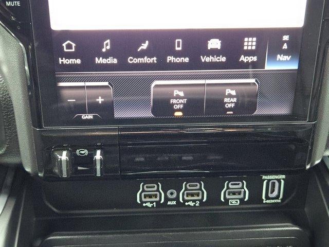 2025 RAM 1500 Laramie Crew Cab 4x4 5'7" Box