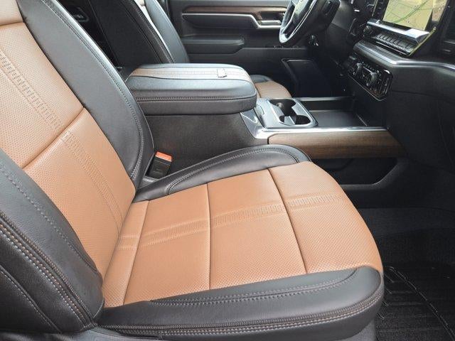 2025 Chevrolet Silverado 3500 HD High Country