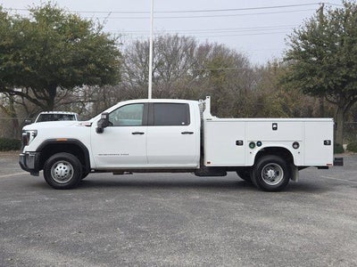 2024 GMC Sierra 3500 HD Chassis Cab Pro