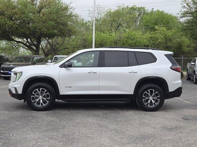2025 GMC Acadia AT4
