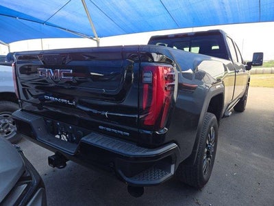 2025 GMC Sierra 3500 HD Denali