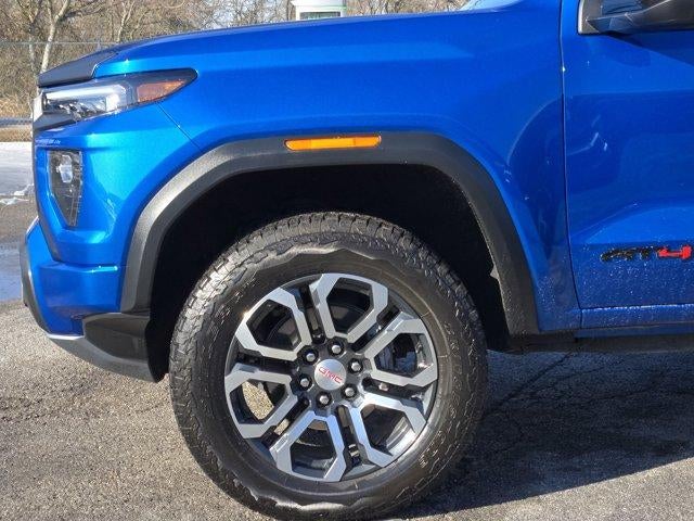 2023 GMC Canyon AT4