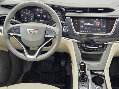 2023 Cadillac XT6 Premium Luxury