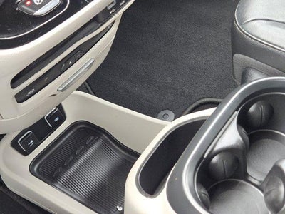 2019 Chrysler Pacifica Touring L Plus