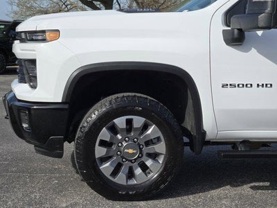 2024 Chevrolet Silverado 2500 HD Custom