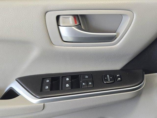 2016 Toyota Camry XSE