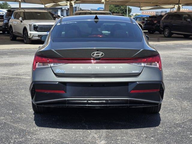 2025 Hyundai Elantra Hybrid Limited