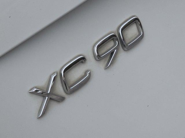 2018 Volvo XC90 Momentum