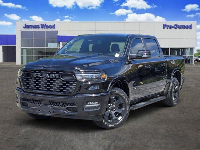 2026 RAM 1500 Lone Star Crew Cab 4x4 5'7" Box