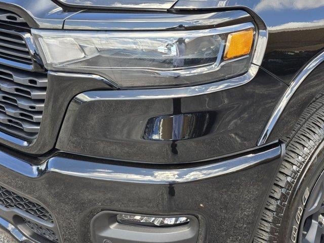 2026 RAM 1500 Lone Star Crew Cab 4x4 5'7" Box