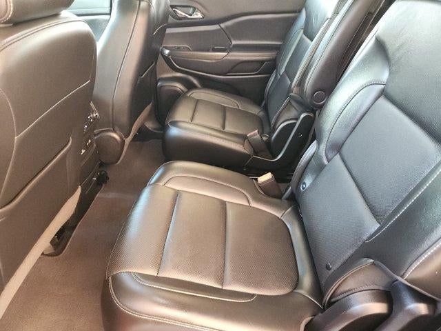 2022 GMC Acadia SLT
