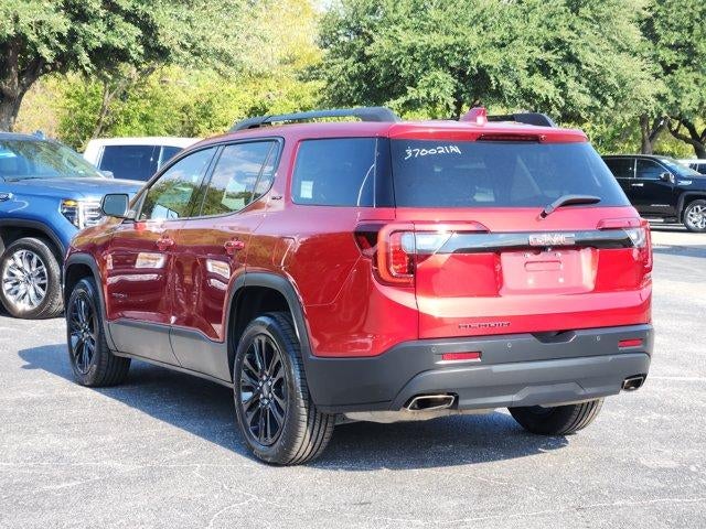 2022 GMC Acadia SLT