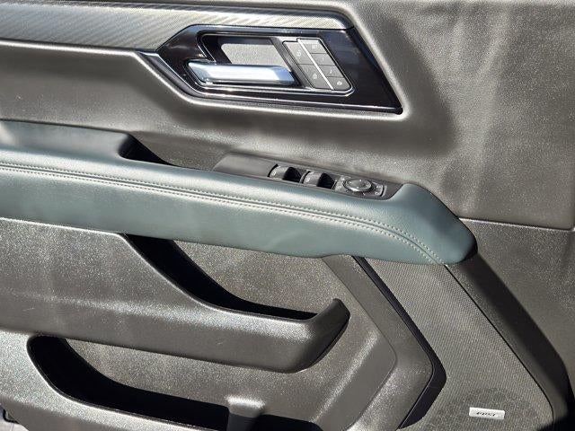 2025 GMC Yukon XL AT4