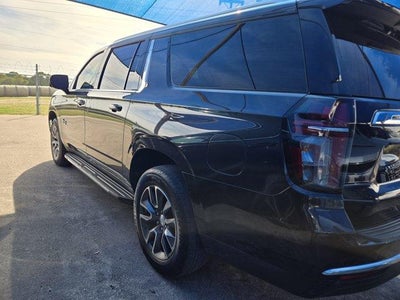 2023 Chevrolet Suburban LT