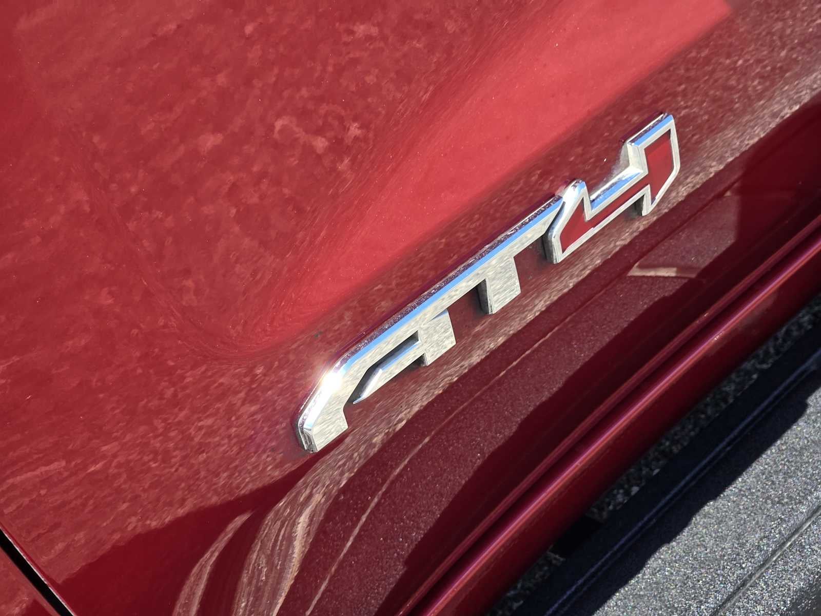 2024 GMC Sierra 1500 AT4